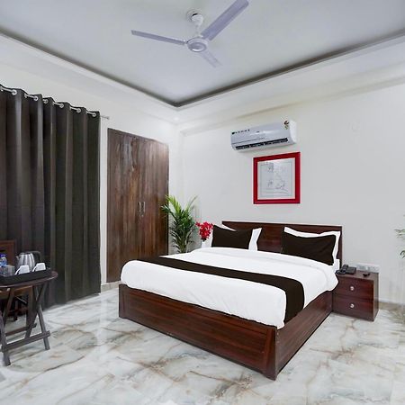Townhouse Delight Inn Gurgaon Esterno foto