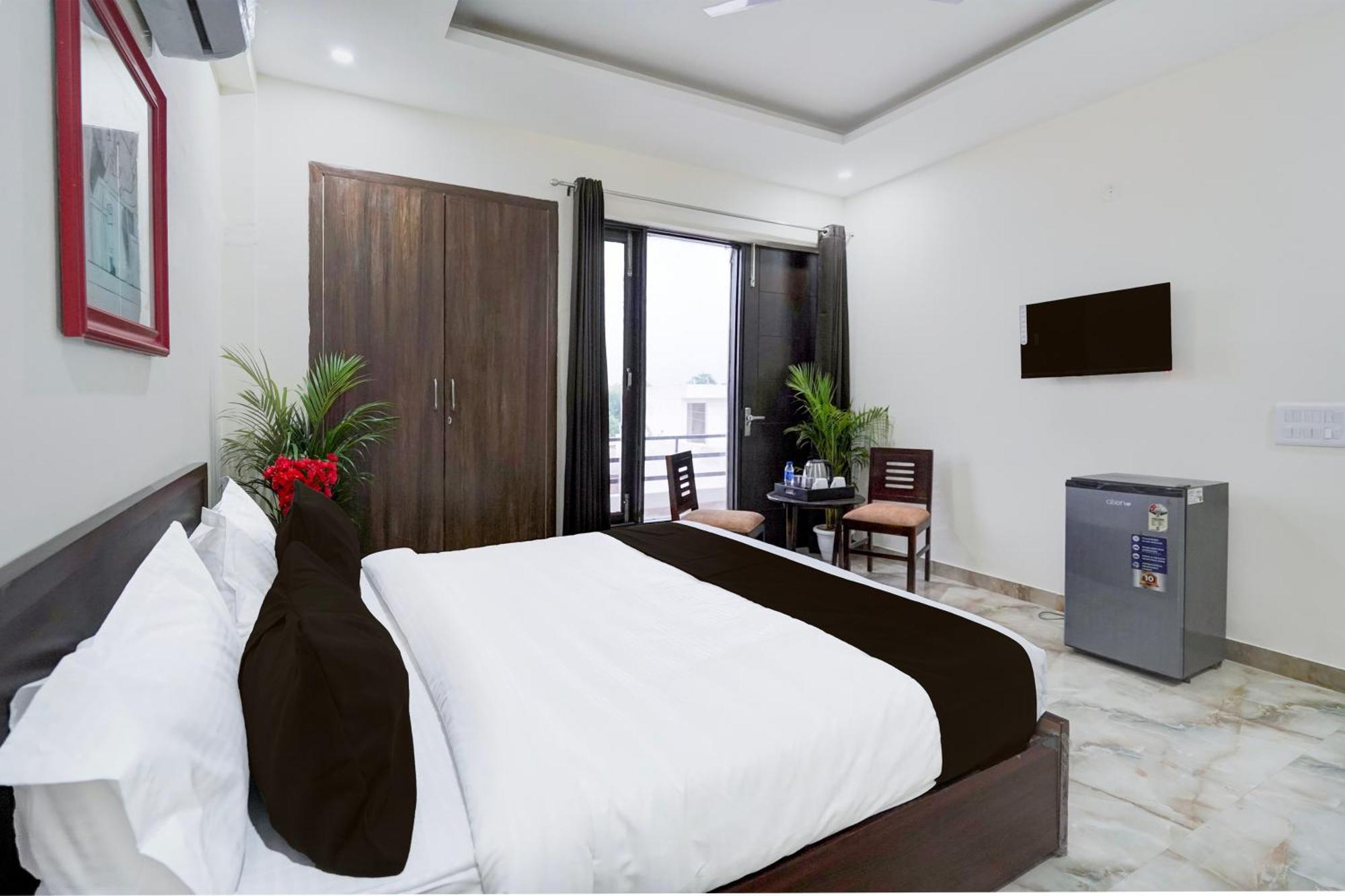 Townhouse Delight Inn Gurgaon Esterno foto