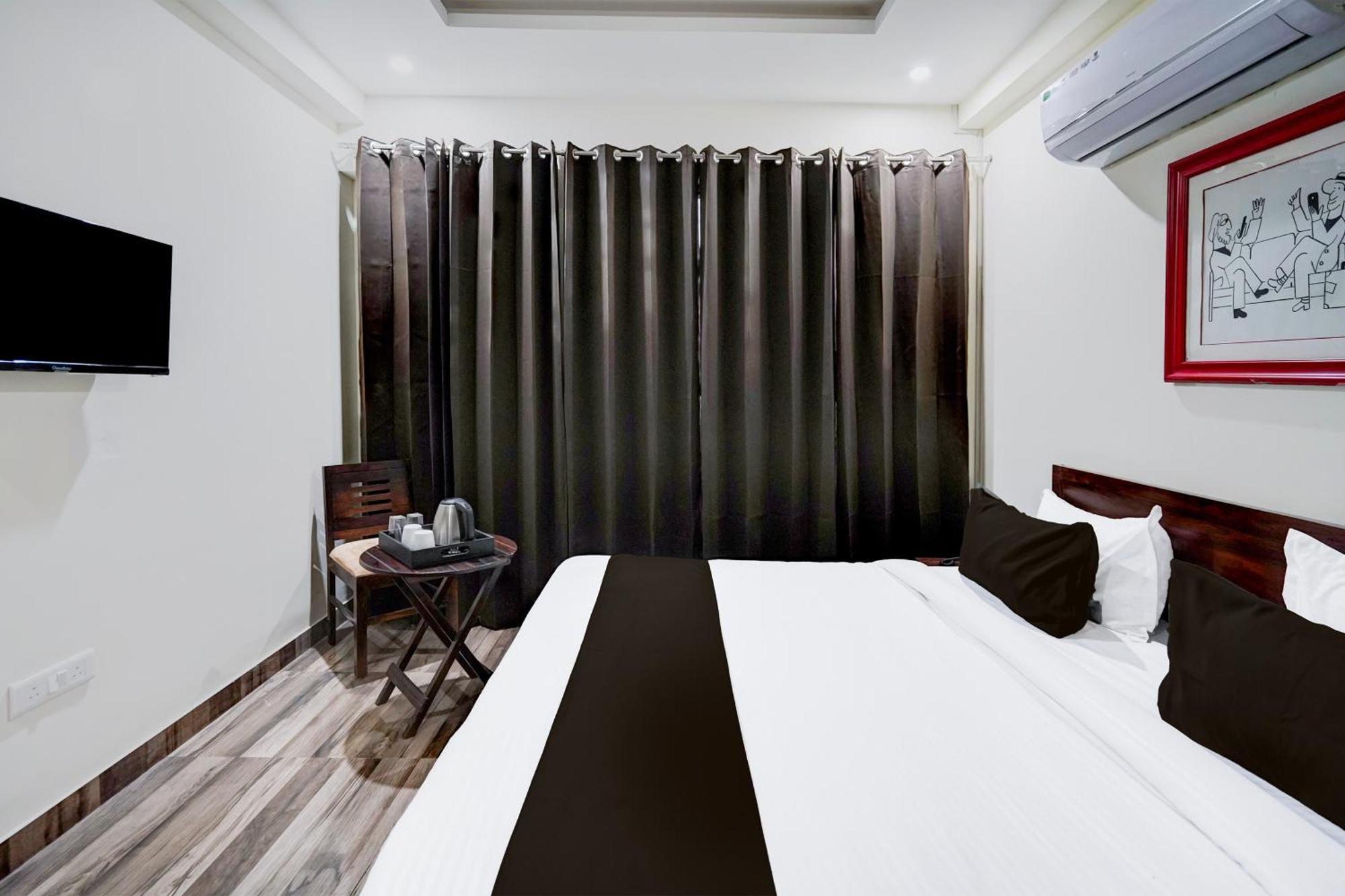 Townhouse Delight Inn Gurgaon Esterno foto