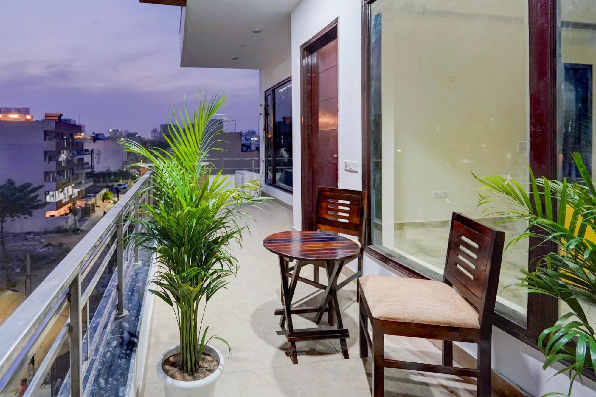 Townhouse Delight Inn Gurgaon Esterno foto