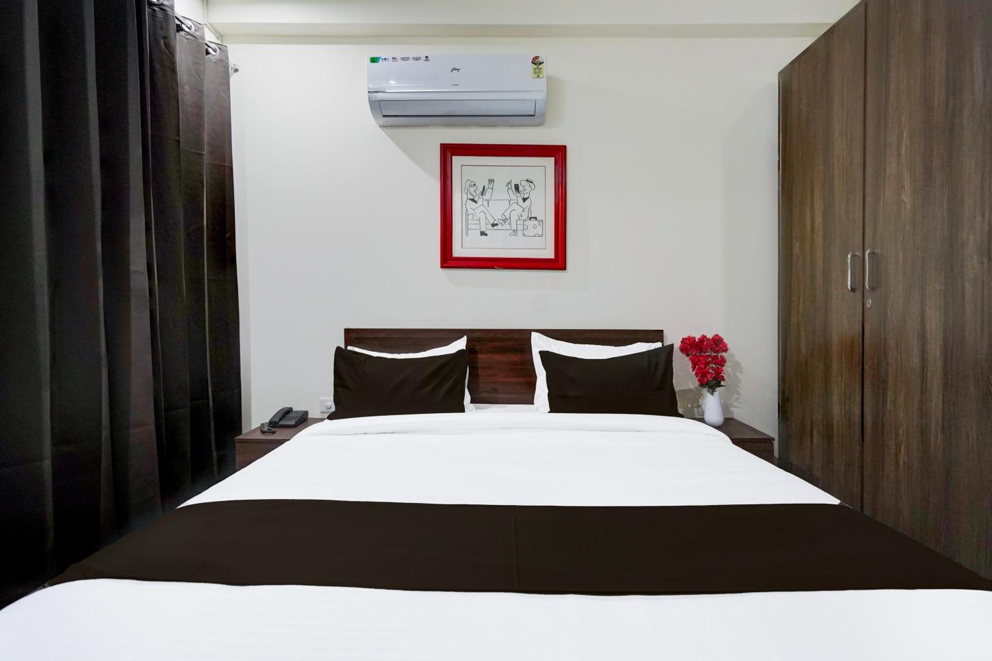 Townhouse Delight Inn Gurgaon Esterno foto